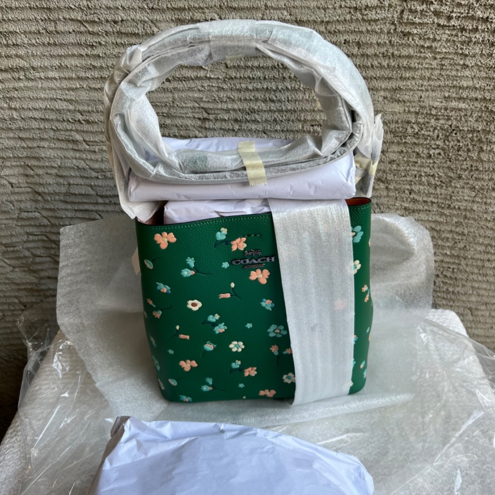 COACH Town Bucket Bag With Mystical Floral Print BRAND NEW WITH TAGS - Picture 8 of 12